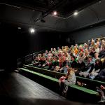 Volle zaal bij het theater!